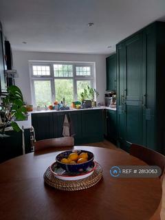 1 bedroom in a flat share to rent, Dukes Avenue, Harrow, HA1