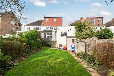 Brook Avenue, Edgware, HA8