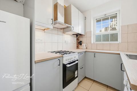 3 bedroom flat for sale, Prusom Street, London E1W