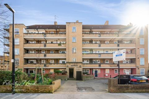 3 bedroom flat for sale, Prusom Street, London E1W