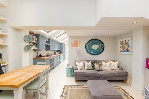 2 bedroom apartment for sale, Bullen Street, London, SW11