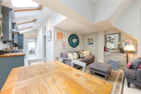 2 bedroom apartment for sale, Bullen Street, London, SW11