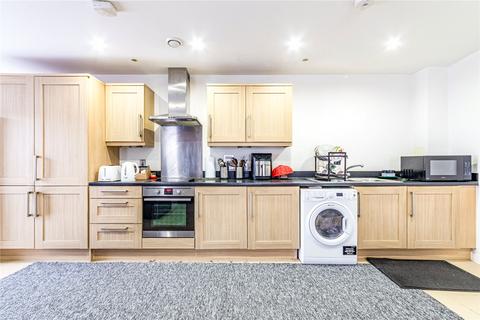 2 bedroom flat for sale, Howden Drive, Surrey KT15