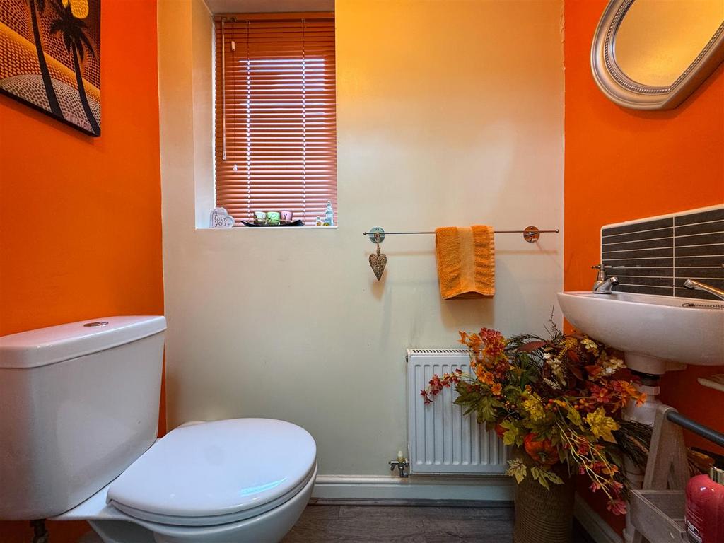 Downstairs wc