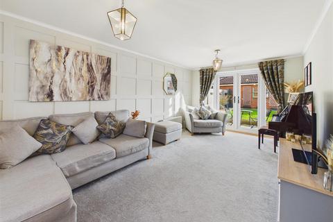 3 bedroom detached house for sale, Lawton Walk, Hessle