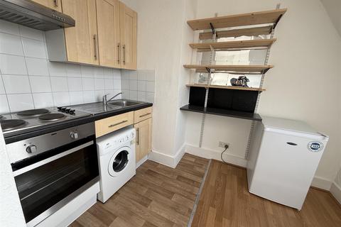undefined, Burlington Parade, Cricklewood, NW2 6QW