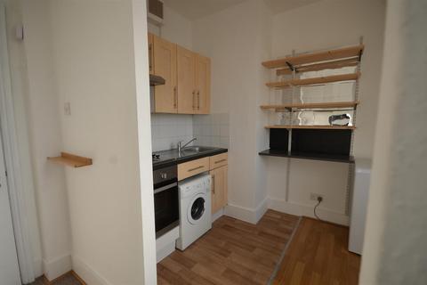 undefined, Burlington Parade, Cricklewood, NW2 6QW