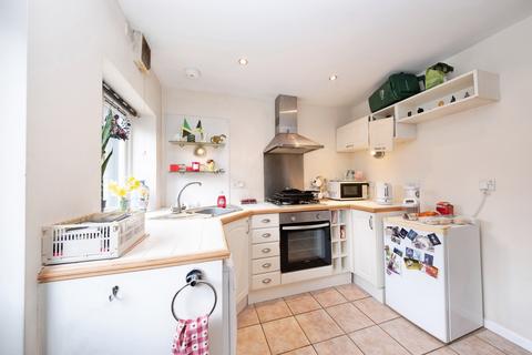 2 bedroom terraced house for sale, Station Street, Burton-on-Trent, Staffordshire, DE14