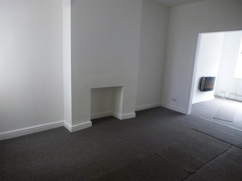 Dining/sitting room