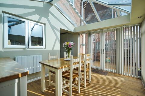 3 bedroom semi-detached house for sale, Tunicliffe Court, Swadlincote, Derbyshire, DE11