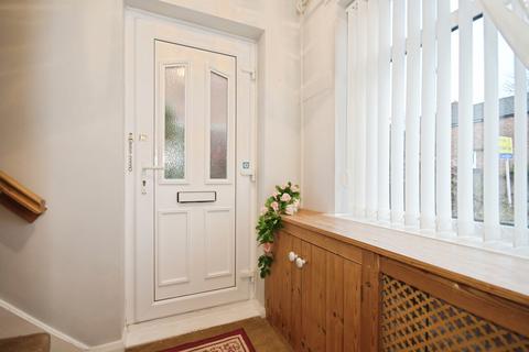 2 bedroom semi-detached house for sale, Rufford Close, Chesterfield, Derbyshire, S40