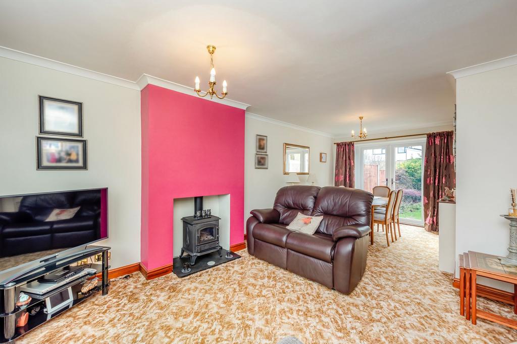 Living Room/ Dining Room
