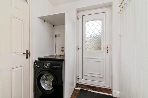 3 bedroom semi-detached house for sale, Avebury Close, Clifton, Nottingham, NG11