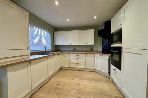 3 bedroom terraced house to rent, Addington Drive, Wallsend