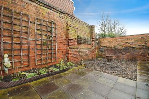 undefined, Lowgates, Staveley, Chesterfield, Derbyshire, S43