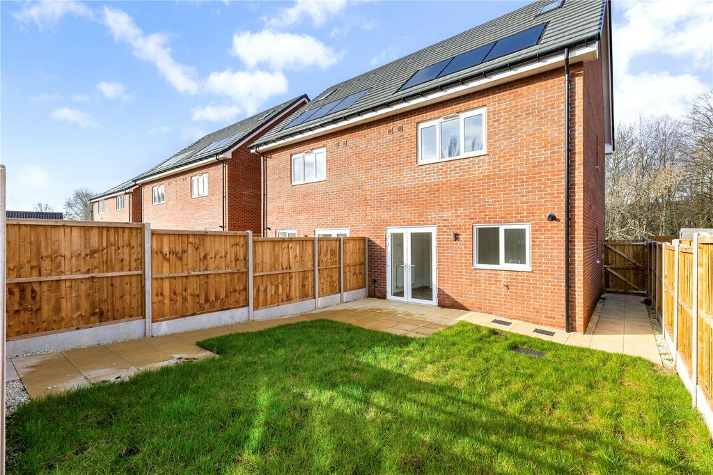 Plot 29