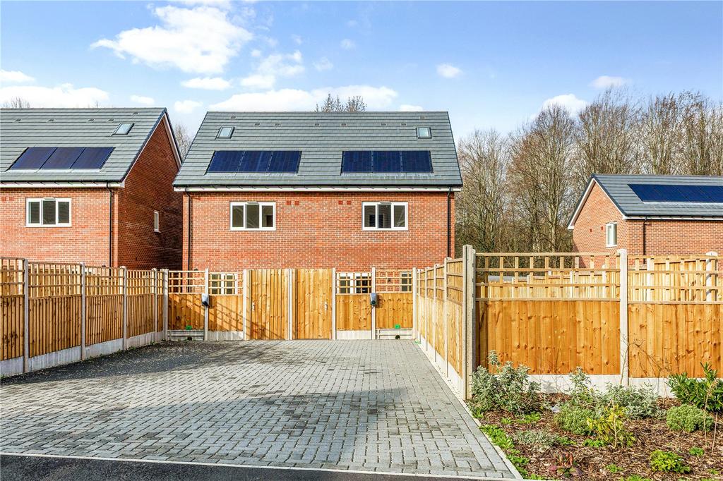 Plot 29