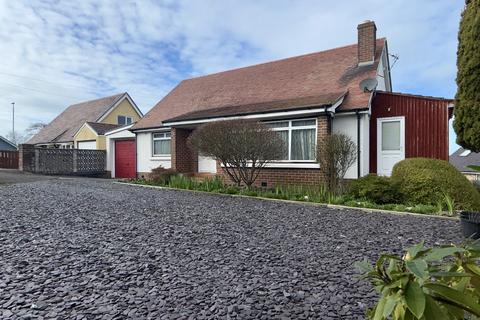 4 bedroom detached house for sale, Tanyfron Lane, Southgate SY23