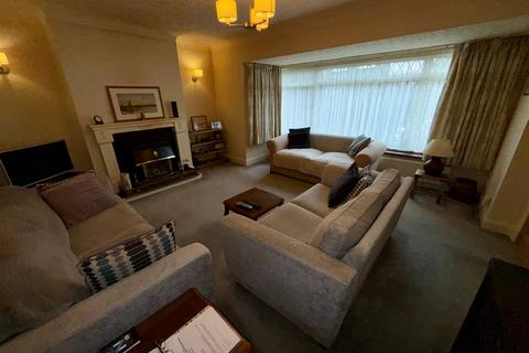 4 bedroom detached house for sale, Tanyfron Lane, Southgate SY23