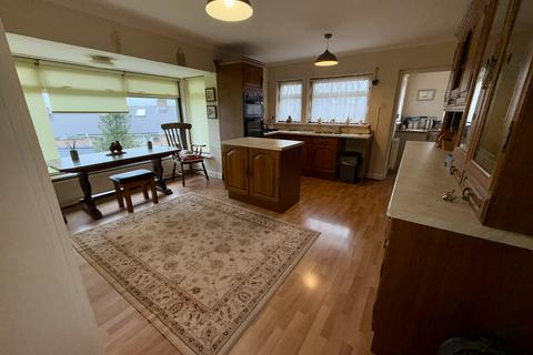 4 bedroom detached house for sale, Tanyfron Lane, Southgate SY23