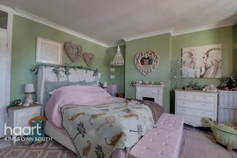 3 bedroom terraced house for sale, Tennyson Avenue, King's Lynn