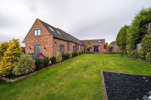 5 bedroom detached house for sale, Lynn Lane, Lichfield WS14