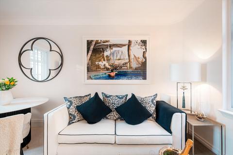 1 bedroom flat to rent, Carisbrooke Court, Weymouth Street, London W1G