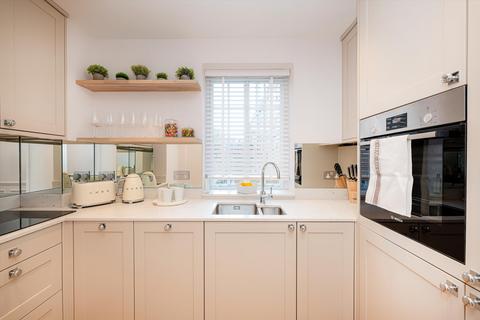 1 bedroom flat to rent, Carisbrooke Court, Weymouth Street, London W1G