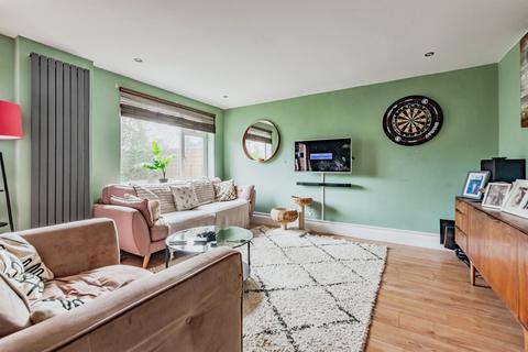 3 bedroom terraced house for sale, Buckhurst Close, Redhill