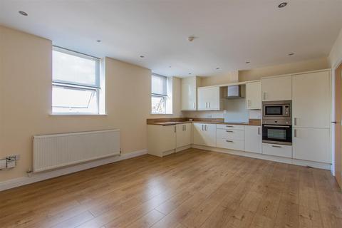 2 bedroom duplex to rent, Newport Road, Cardiff CF24