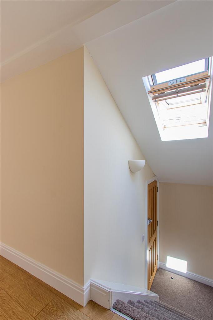 Newport Road 124, 6-8.jpg