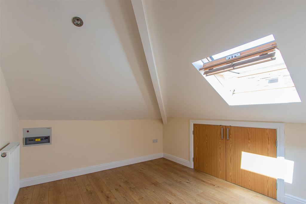 Newport Road 124, 6-7.jpg