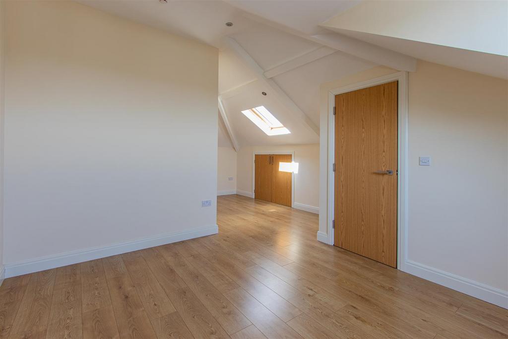 Newport Road 124, 6-14.jpg