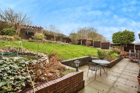 5 bedroom detached house for sale, Mitchell Drive, Loughborough, Leicestershire, LE11