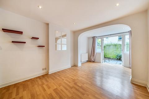 2 bedroom flat for sale, Tregothnan Road, Clapham, London, SW9