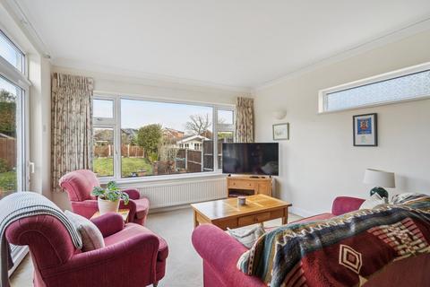 2 bedroom detached bungalow for sale, Woodford Crescent, Pinner HA5