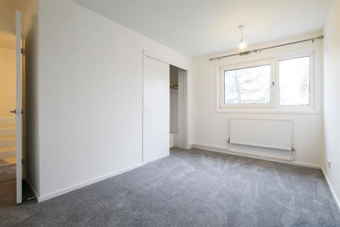 3 bedroom terraced house to rent, Abbey Place, Cambridge CB25