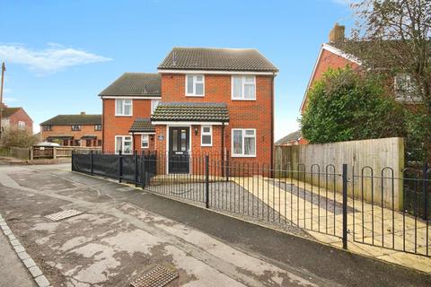 3 bedroom semi-detached house for sale, Gloucester Road, BERKELEY, Gloucestershire, GL13