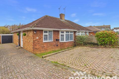 2 bedroom bungalow for sale, Bybrook Road, Kennington, Ashford, TN24