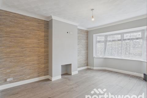 2 bedroom bungalow for sale, Bybrook Road, Kennington, Ashford, TN24