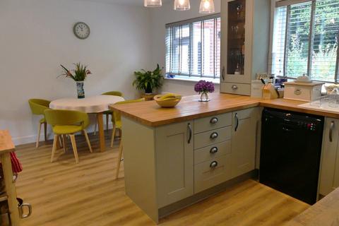 undefined, Mile End Road, Newton Abbot TQ12