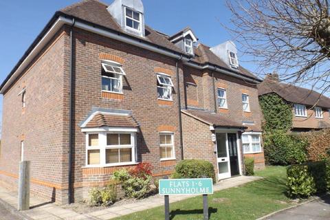 undefined, Sunny Avenue, Crawley, RH10