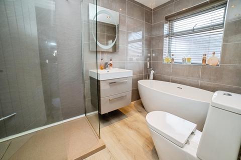 3 bedroom bungalow for sale, Edmonton Road, Clipstone Village, Mansfield, Nottinghamshire, NG21