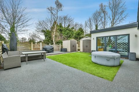 3 bedroom bungalow for sale, Pheasant Hill, Mansfield, Nottinghamshire, NG19