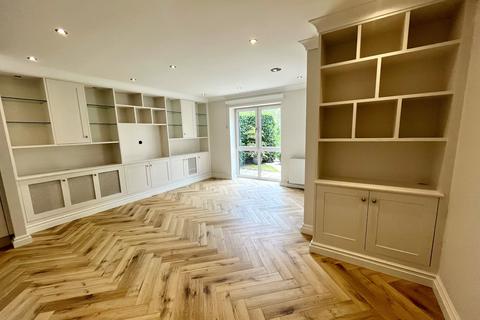 2 bedroom apartment to rent, Dundreggan Gardens, Manchester, M20