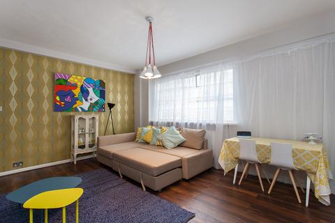 1 bedroom flat to rent, 79 Palace Gardens Terrace, London W8