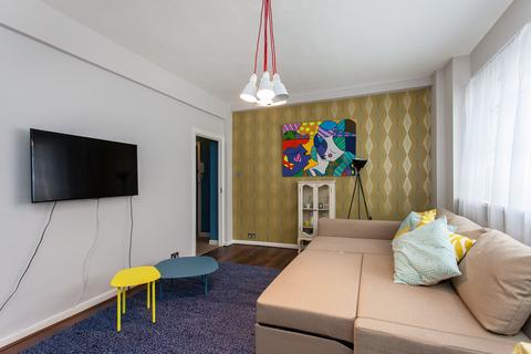 1 bedroom flat to rent, 79 Palace Gardens Terrace, London W8