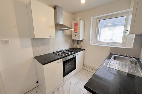 2 bedroom maisonette for sale, Victoria Avenue, East Ham, London, E6