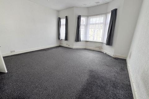2 bedroom maisonette for sale, Victoria Avenue, East Ham, London, E6
