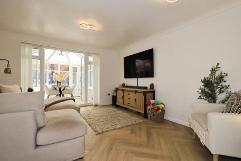 2 bedroom semi-detached house for sale, College Walk, KIDDERMINSTER, Worcestershire, DY10